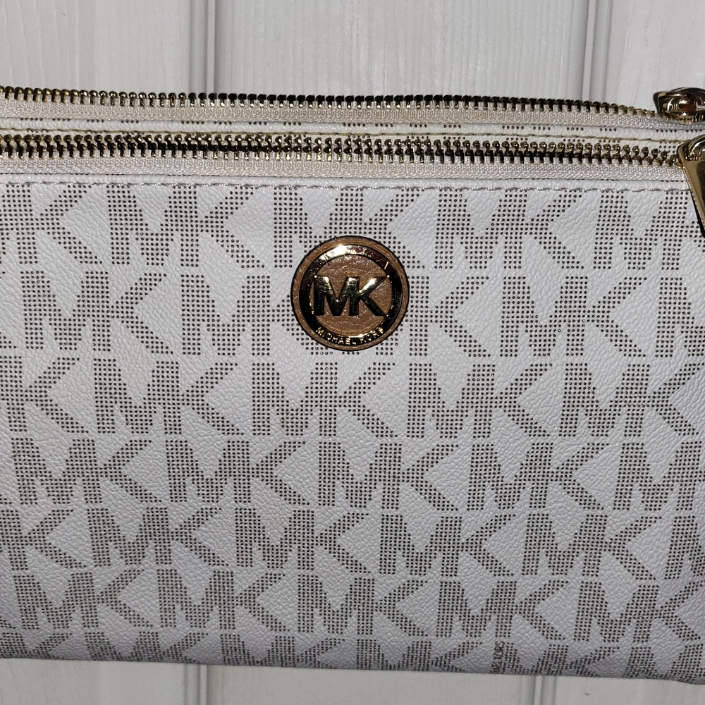 Michael Kors Crossbody